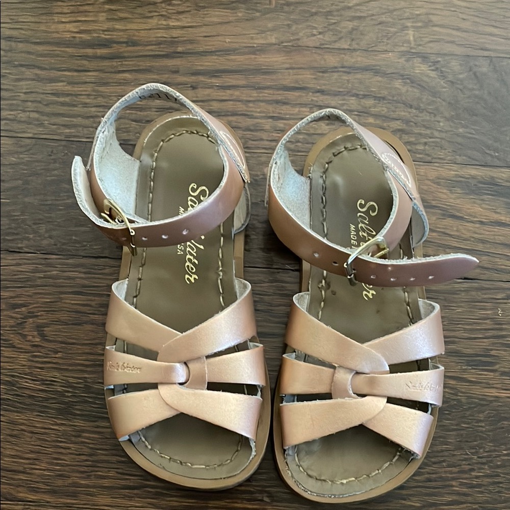 Salt Water Sandals Tan Classic Open-Toe Design
